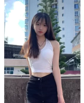 推荐艺校生，三点粉嫩