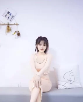 旗袍美臀骚妇媛媛