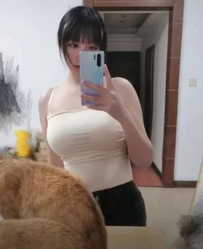 青岛高挑大胸妹，极品推荐！！！