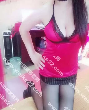 周末约翘臀狐媚，服务一流